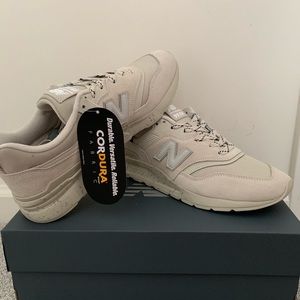 New balance Cordura off white